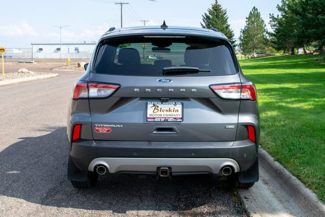 Used 2022 Ford Escape Titanium w/ Class II Trailer Tow Package FWD image 5