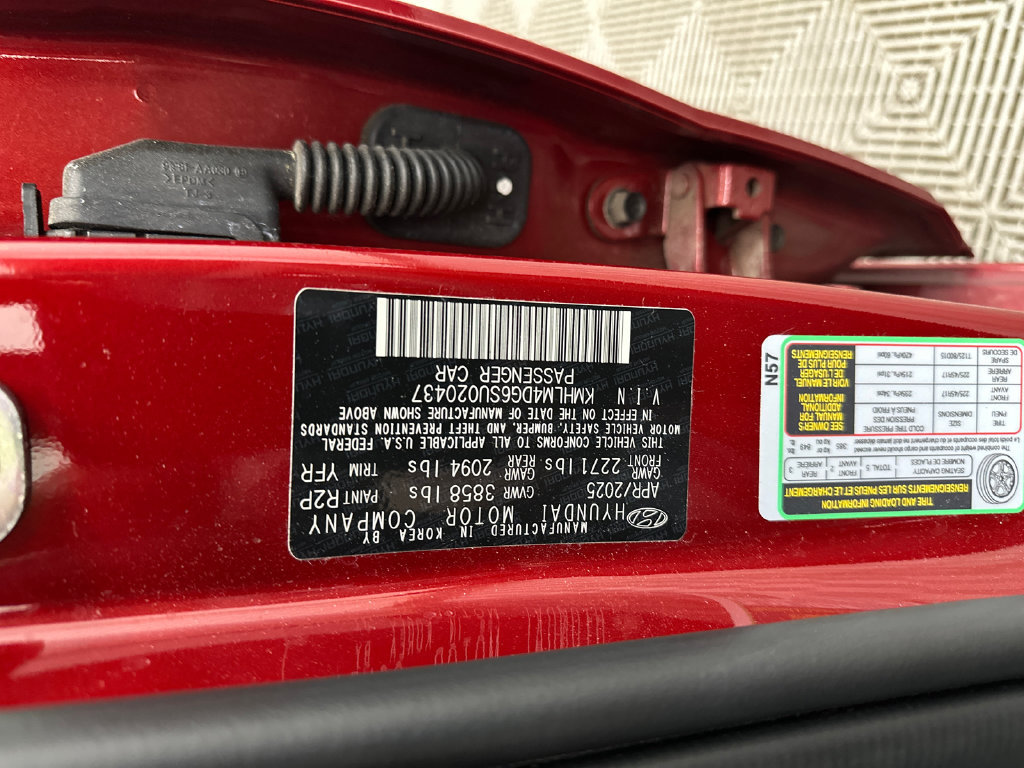 Used 2025 Hyundai Elantra Sport w/ Cargo Package FWD image 30