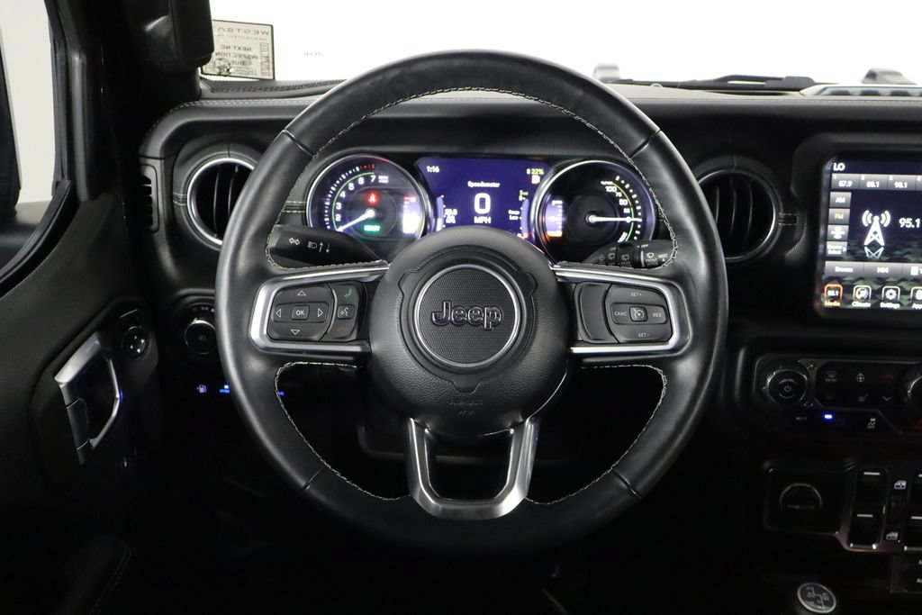 Used 2023 Jeep Wrangler Unlimited Sahara w/ Cold Weather Group AWD/4WD image 7