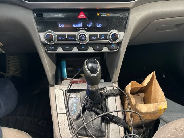 Used 2020 Hyundai Elantra SEL FWD image 4
