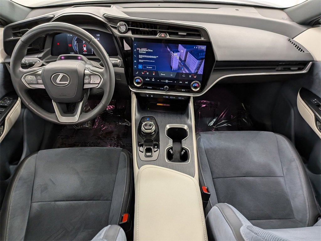 Used 2023 Lexus RZ 450e Premium image 29