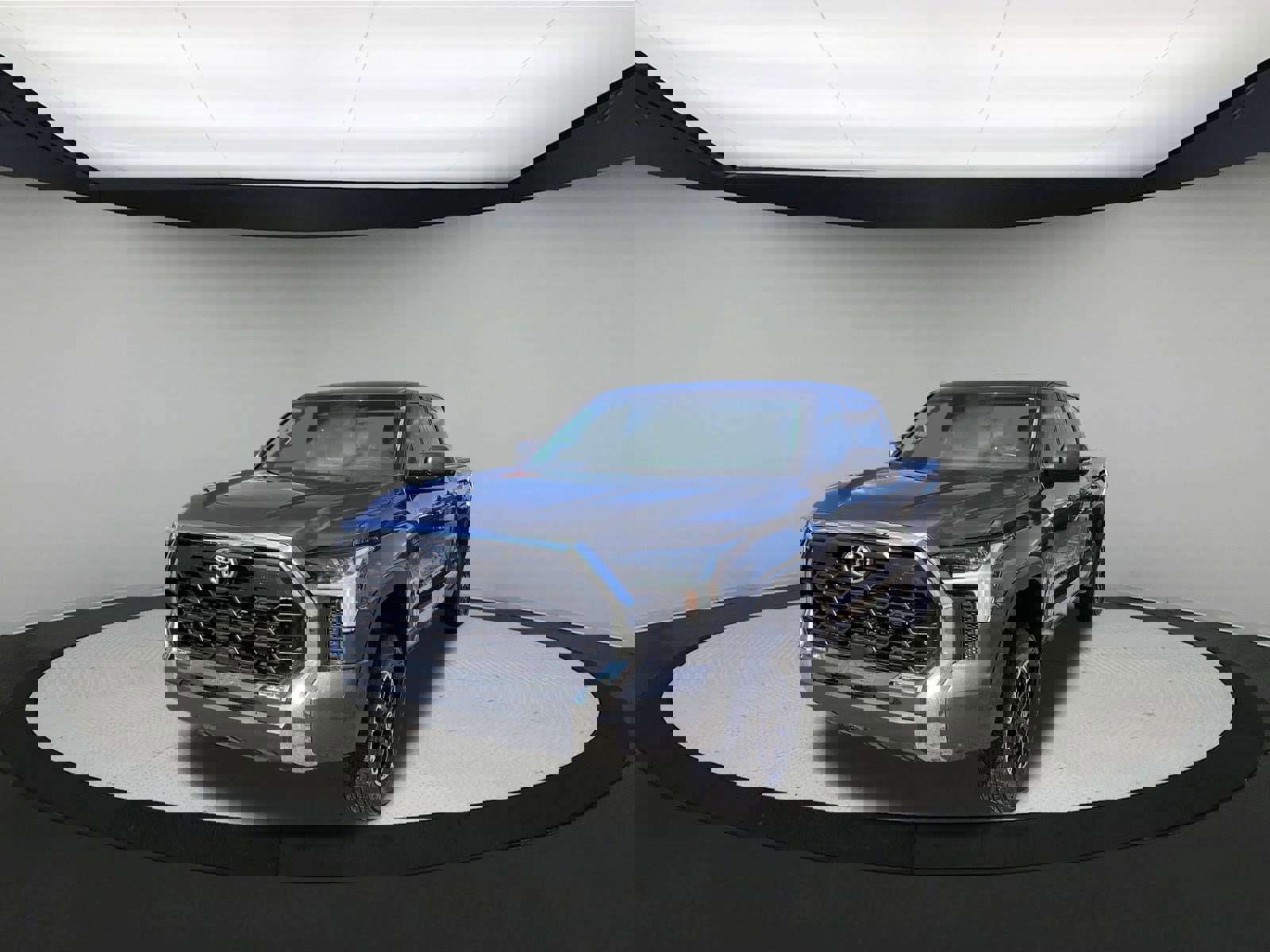 Used 2022 Toyota Tundra SR5 w/ TRD Off-Road Premium Package image 4