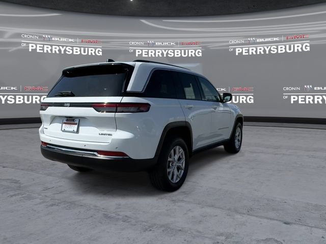 Used 2023 Jeep Grand Cherokee Limited AWD/4WD image 7