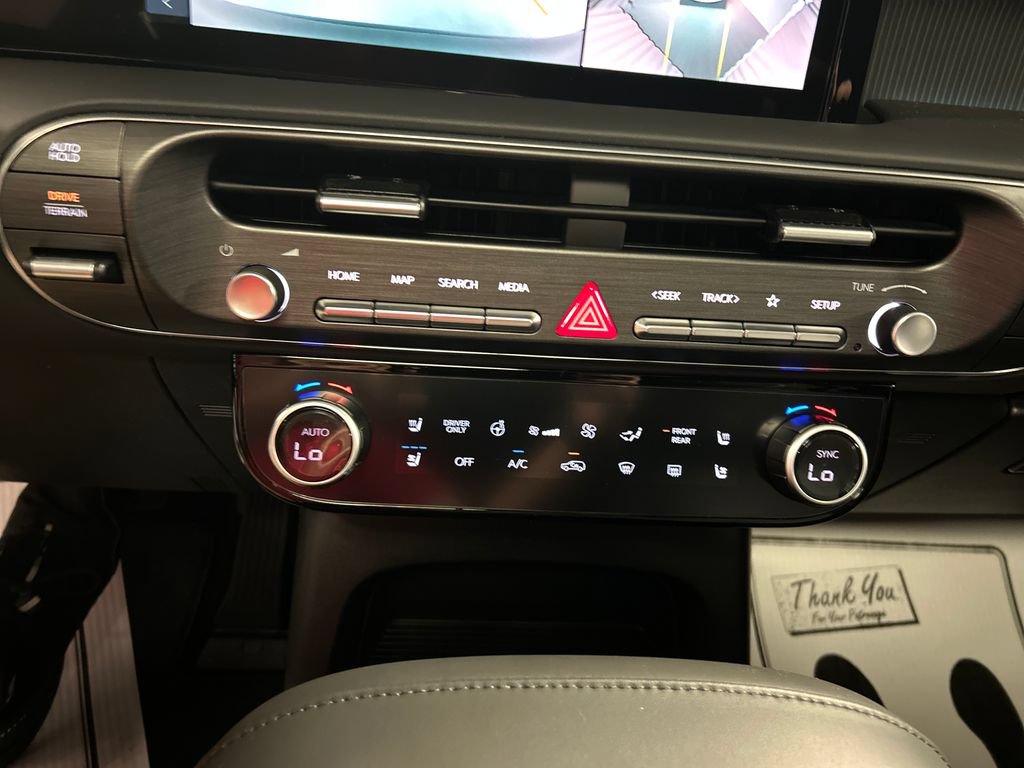 New 2026 Hyundai Palisade Calligraphy AWD/4WD image 17