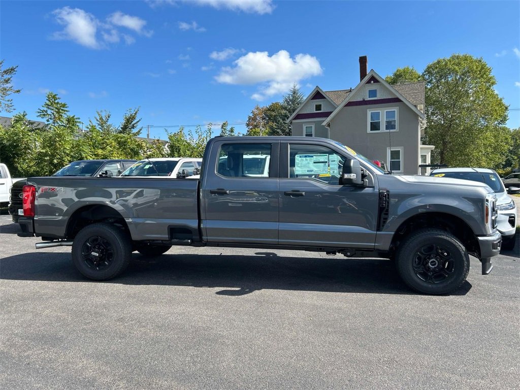 New 2026 Ford F350 XL image 3