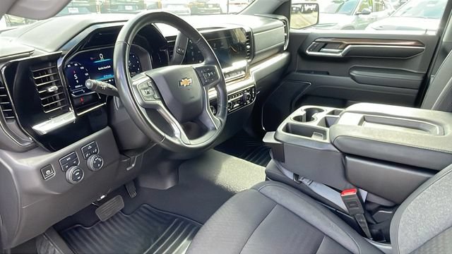 Used 2024 Chevrolet Silverado 1500 LT w/ LPO, Dark Essentials Package AWD/4WD image 10