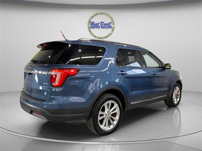 Used 2019 Ford Explorer XLT w/ Equipment Group 202A AWD/4WD image 5