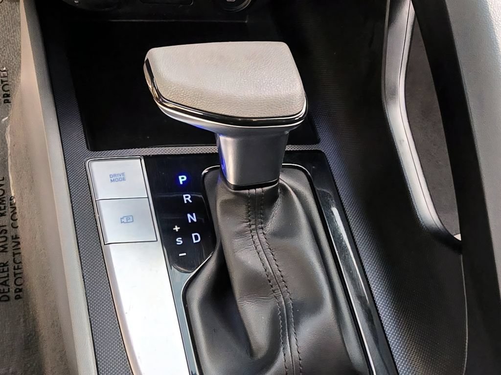 Used 2022 Hyundai Elantra SEL FWD image 31