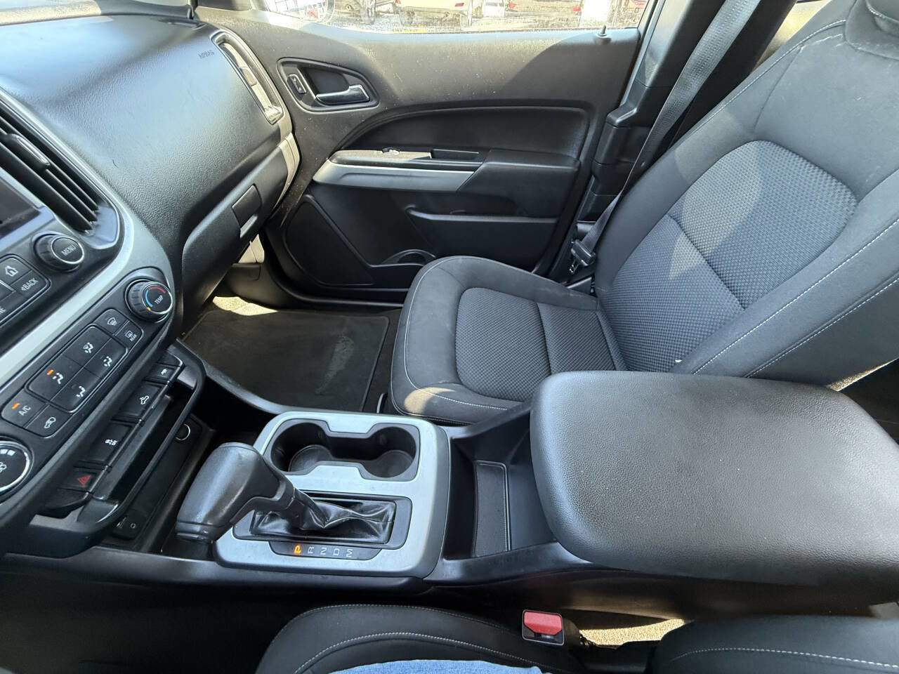 Used 2015 Chevrolet Colorado LT w/ LT Convenience Package image 26