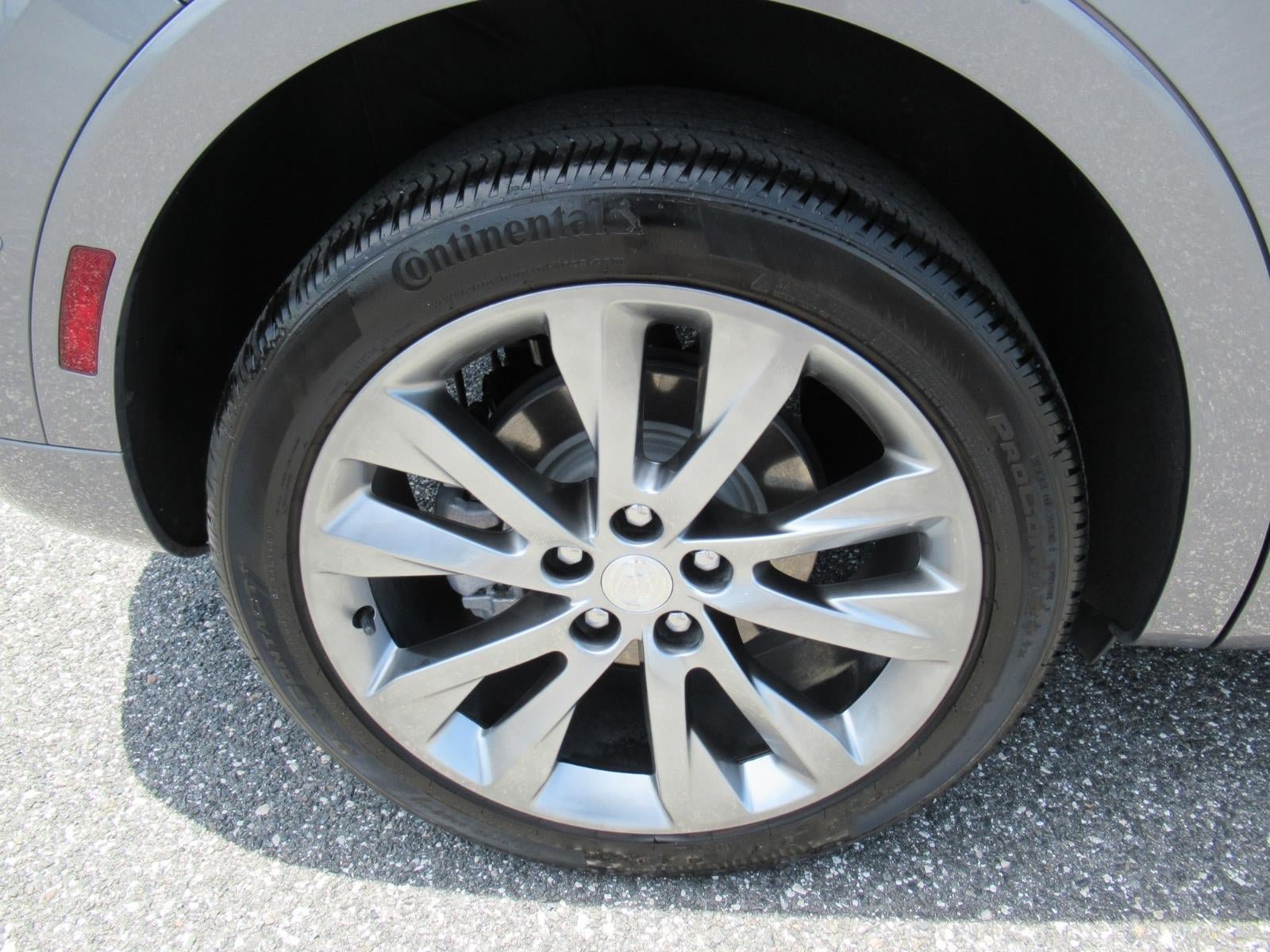 Used 2021 Buick Envision Avenir w/ Technology Package II FWD image 8