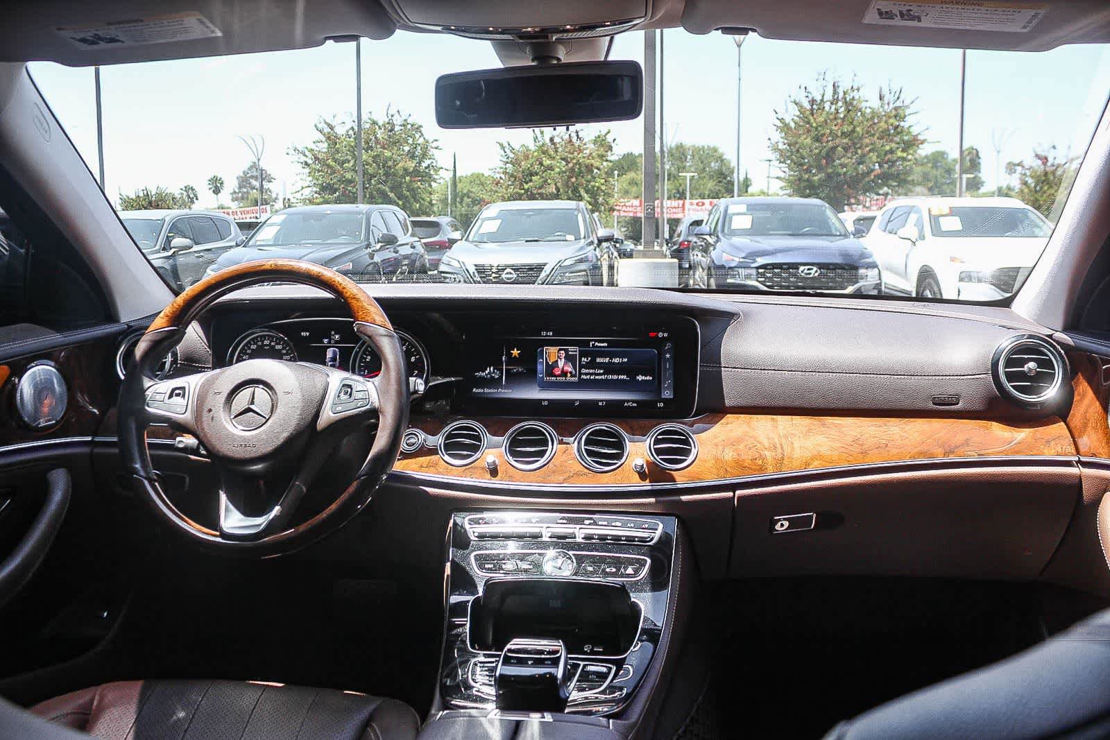 Used 2017 Mercedes-Benz E 300 image 16
