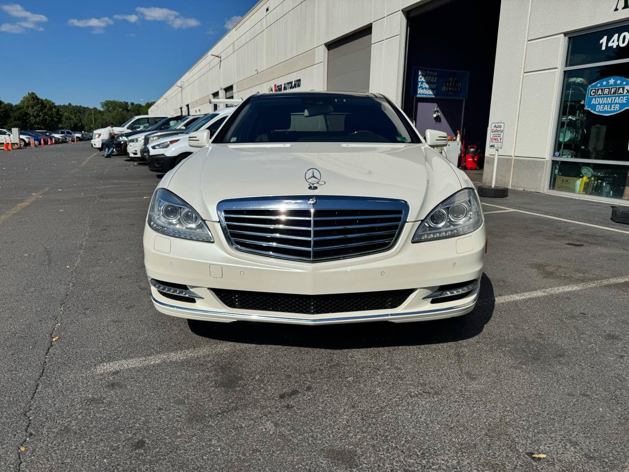 Used 2013 Mercedes-Benz S 550 4MATIC image 3