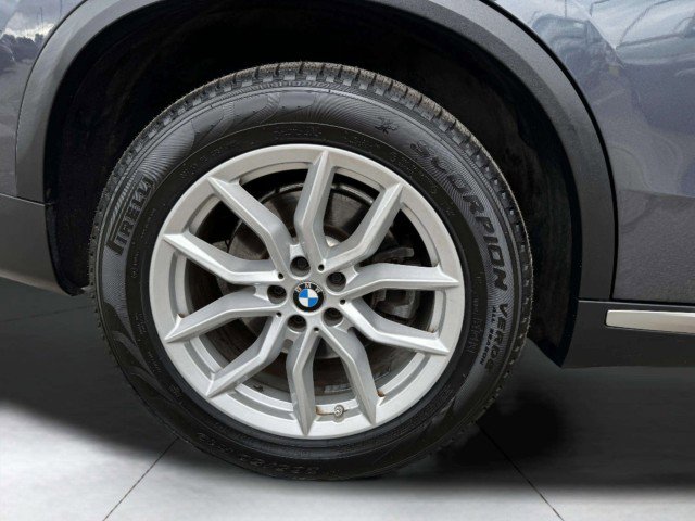 Used 2021 BMW X5 xDrive40i w/ Premium Package image 80