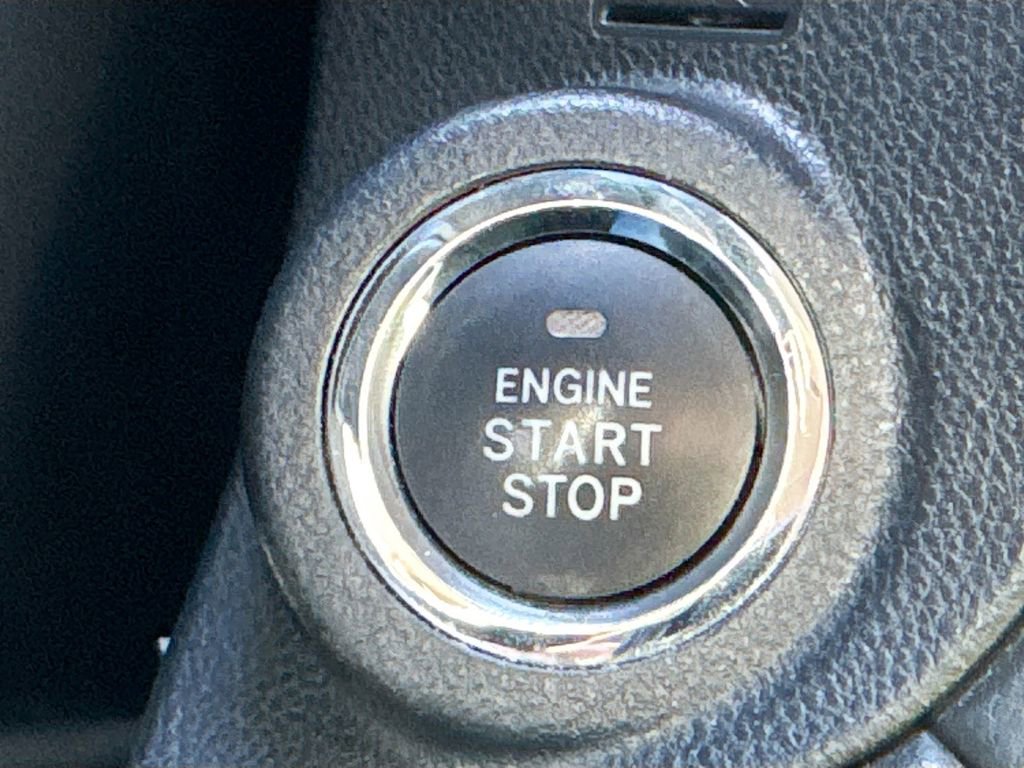 Used 2021 Subaru Outback Limited image 21