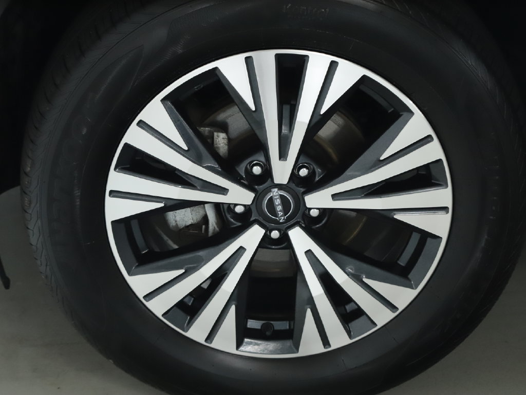 Used 2023 Nissan Rogue SV AWD/4WD image 37
