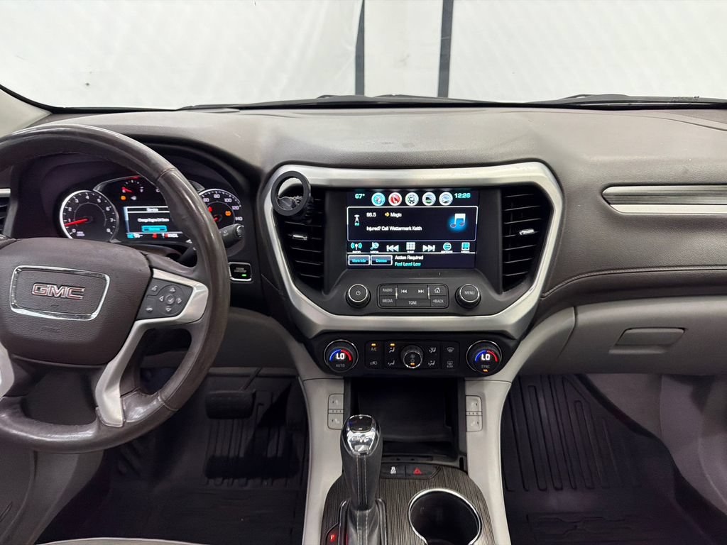 Used 2017 GMC Acadia SLT w/ LPO, Cargo Package FWD image 30