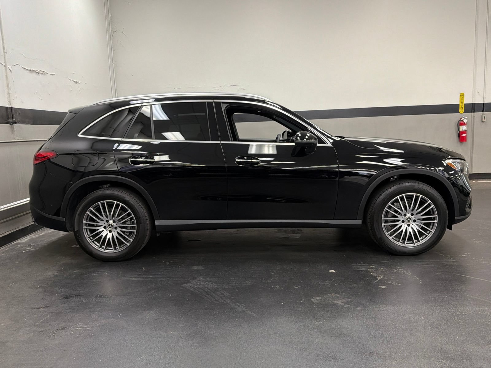Certified 2026 Mercedes-Benz GLC 300 image 3
