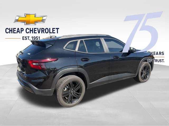 Used 2024 Chevrolet Trax ACTIV w/ Sunroof Package FWD image 5