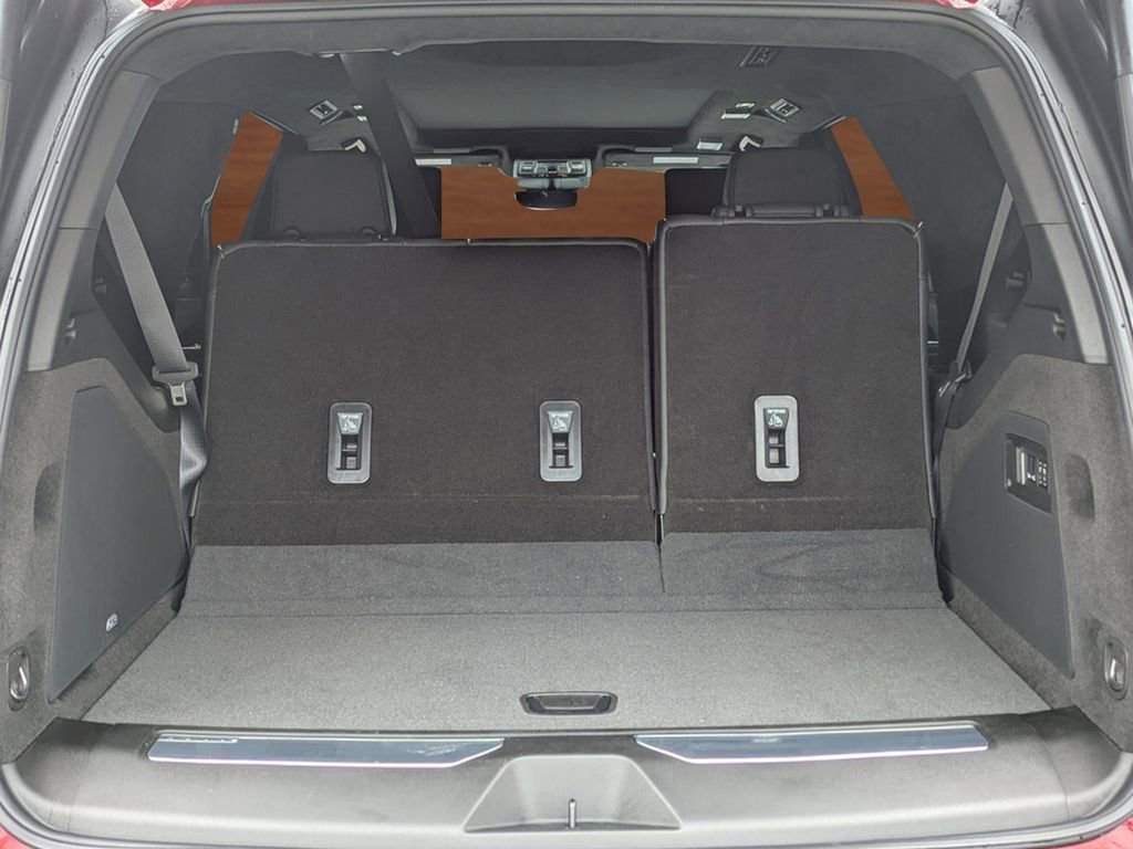 Used 2024 Cadillac Escalade Sport Platinum w/ LPO, ONYX Package image 31