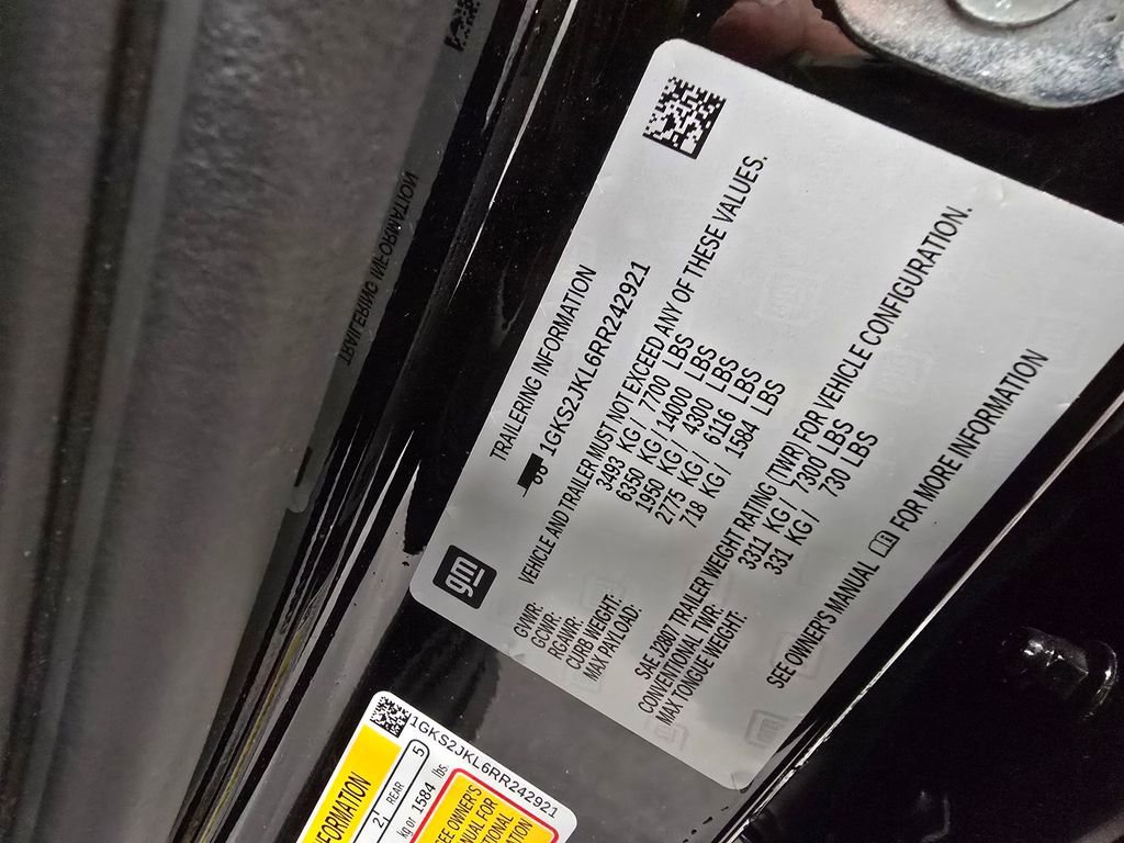 Used 2024 GMC Yukon XL Denali AWD/4WD image 16