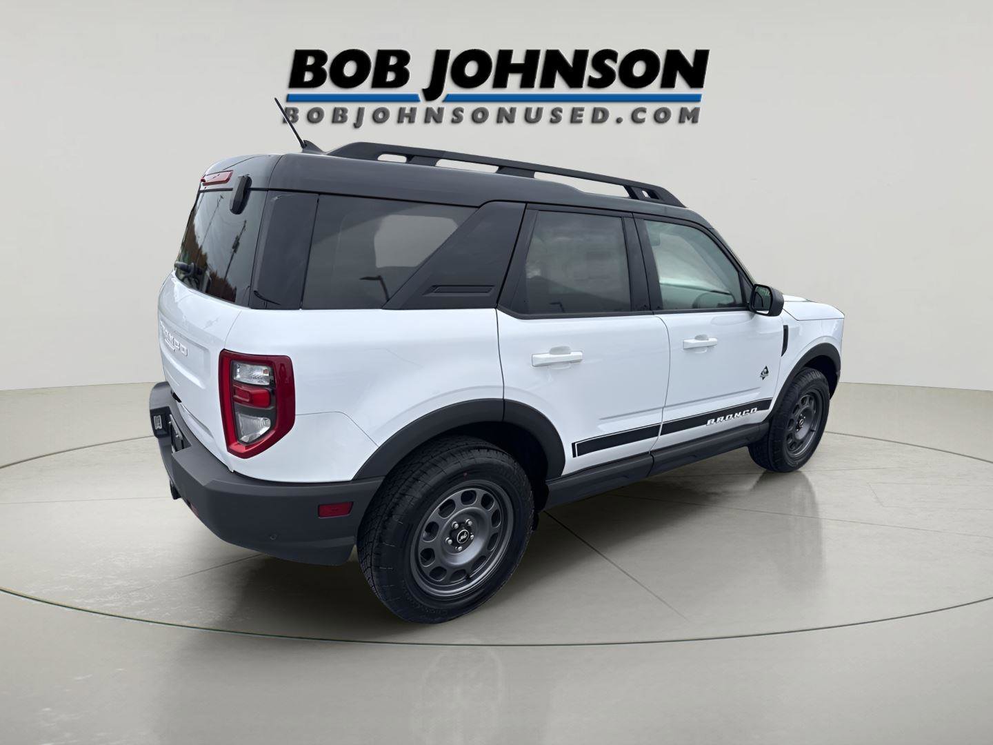 Used 2024 Ford Bronco Sport Outer Banks image 3