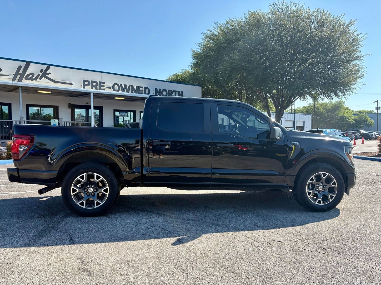 Used 2024 Ford F150 STX RWD image 2
