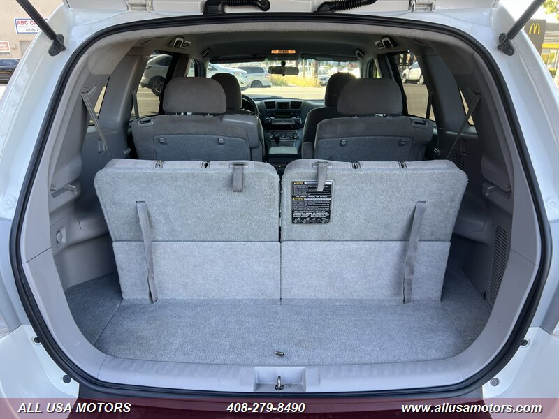 Used 2011 Toyota Highlander 4WD w/ Cold Weather Pkg image 27
