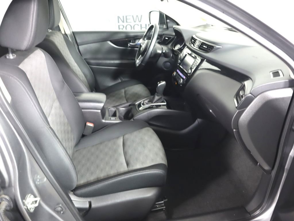 Used 2021 Nissan Rogue Sport SV AWD/4WD image 31