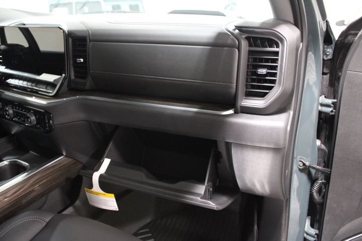 New 2026 Chevrolet Silverado 1500 LT Trail Boss w/ Convenience Package II AWD/4WD image 28