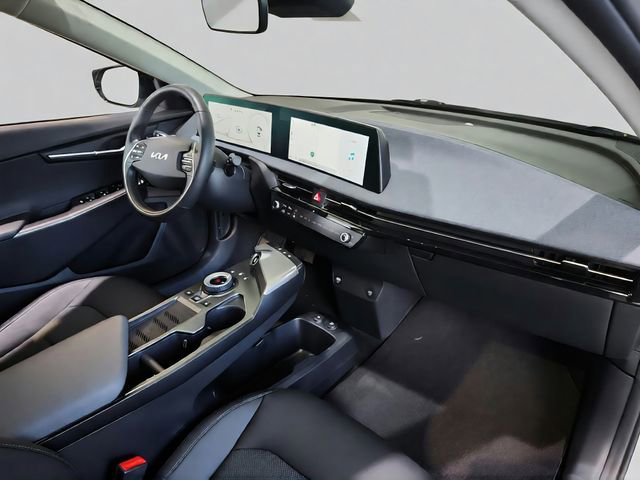 Certified 2024 Kia EV6 Light AWD/4WD image 23