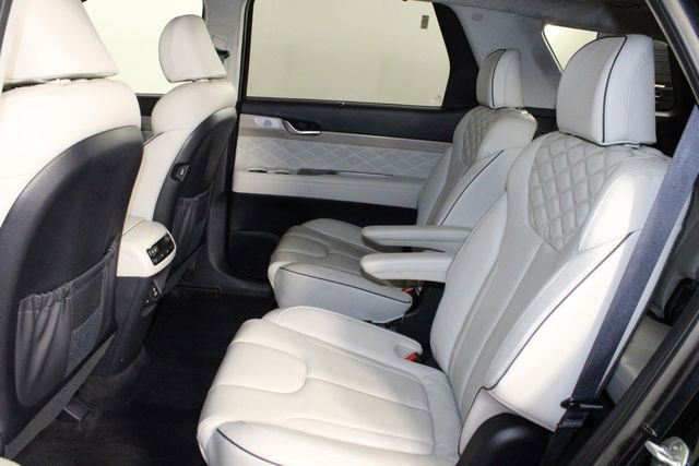 Used 2022 Hyundai Palisade Calligraphy image 14