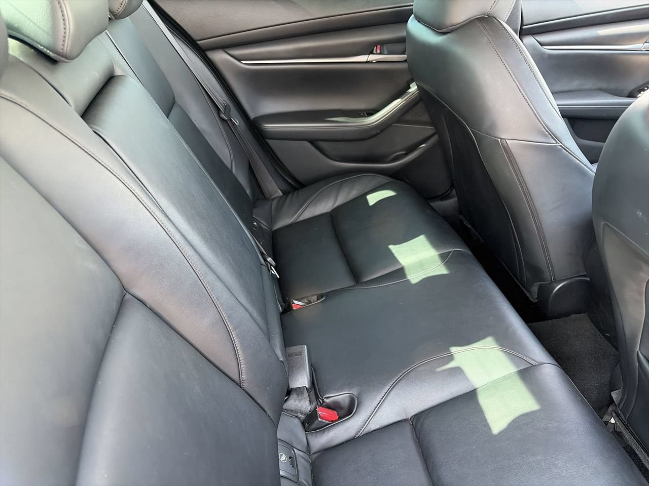 Used 2021 MAZDA MAZDA3 s FWD image 12