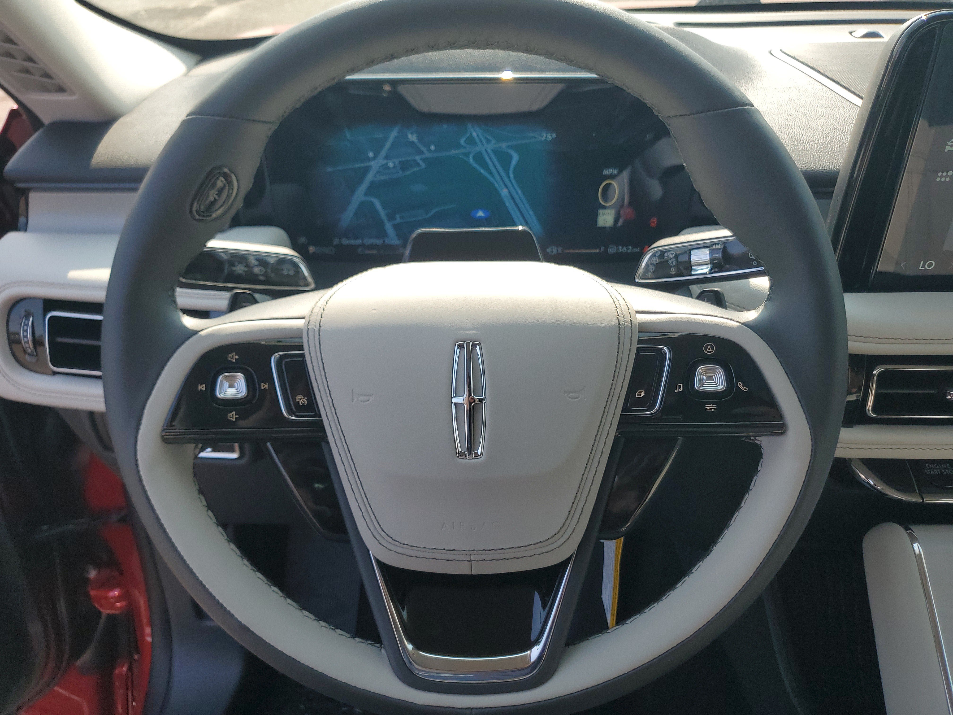 New 2026 Lincoln Aviator Reserve w/ Jet Appearance Package AWD/4WD image 15
