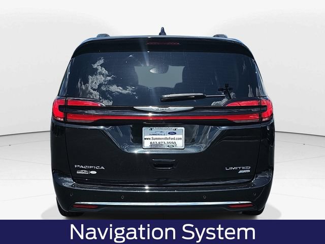 Used 2023 Chrysler Pacifica Limited w/ Uconnect Theater Family Group AWD/4WD image 5