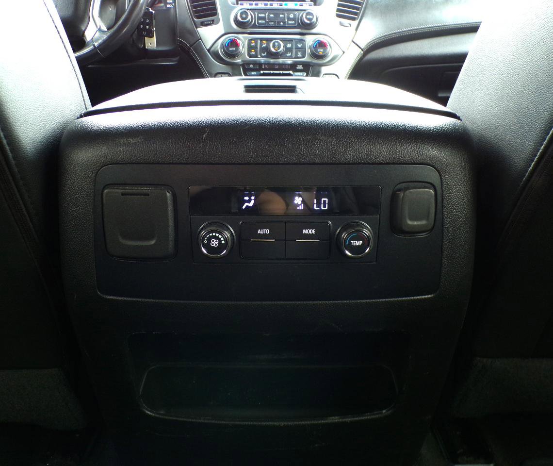Used 2018 Chevrolet Suburban LT RWD image 43