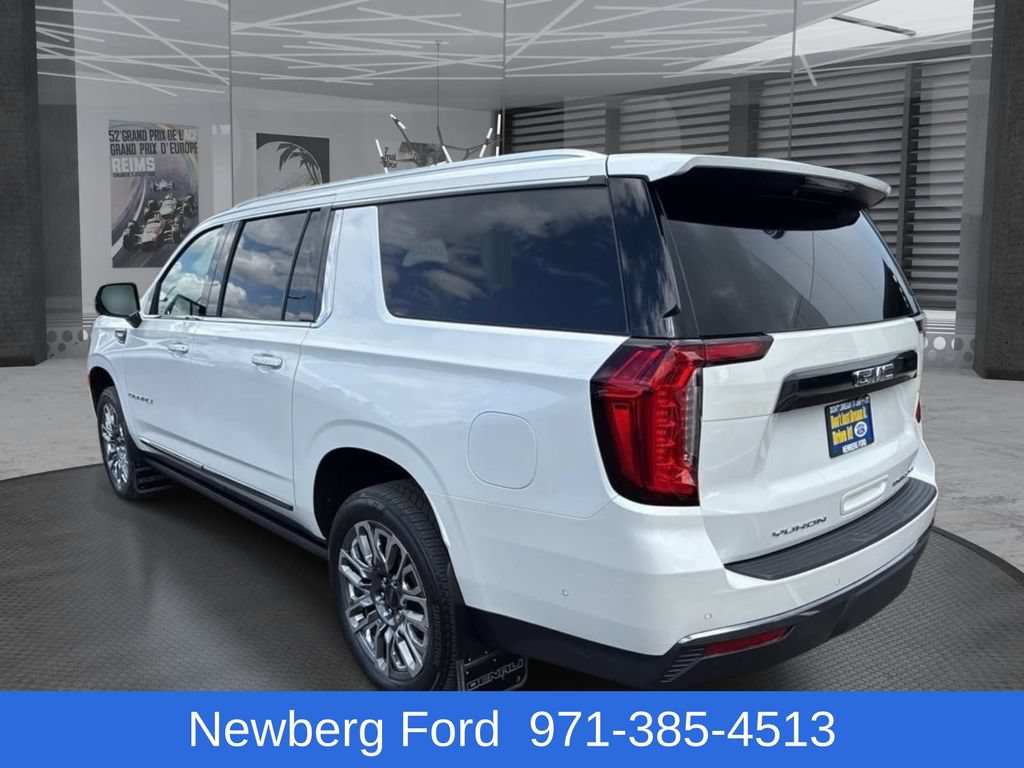 Used 2024 GMC Yukon XL Denali Ultimate AWD/4WD image 7