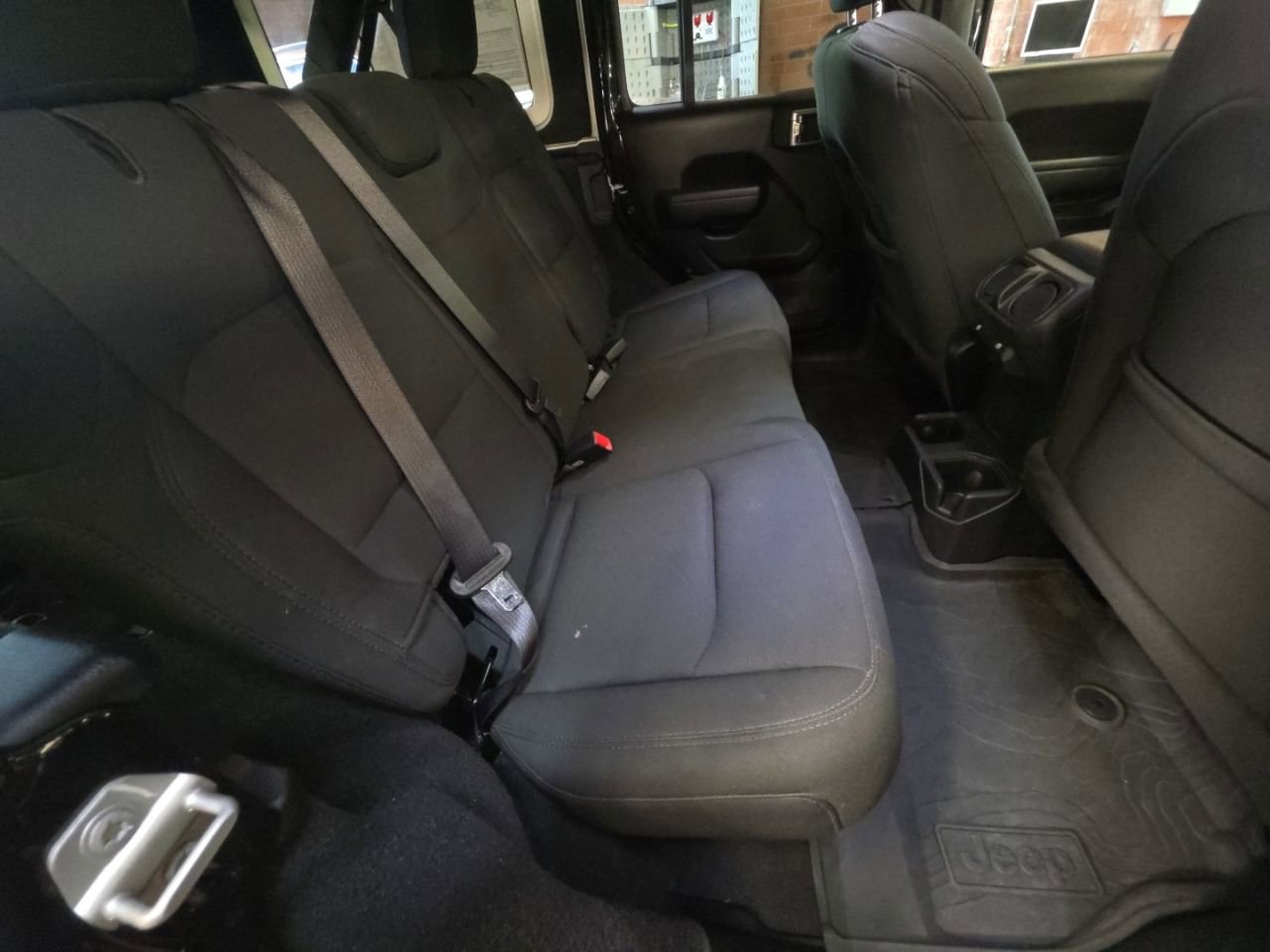Used 2022 Jeep Wrangler Unlimited Sport AWD/4WD image 21