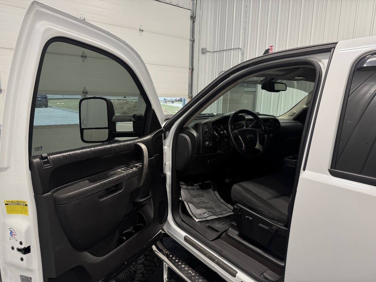 Used 2011 Chevrolet Silverado 2500 LT AWD/4WD image 7