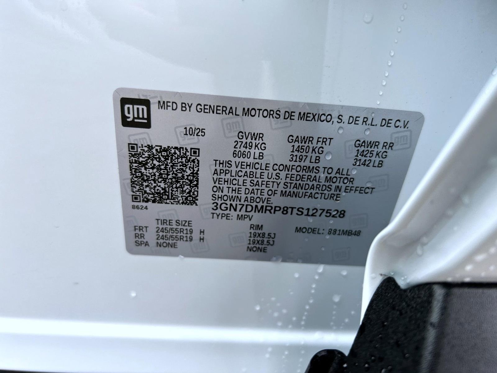 New 2026 Chevrolet Equinox EV LT image 25