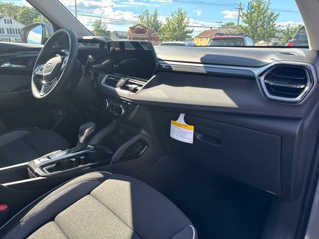 New 2026 Chevrolet TrailBlazer LT w/ Convenience Package AWD/4WD image 19