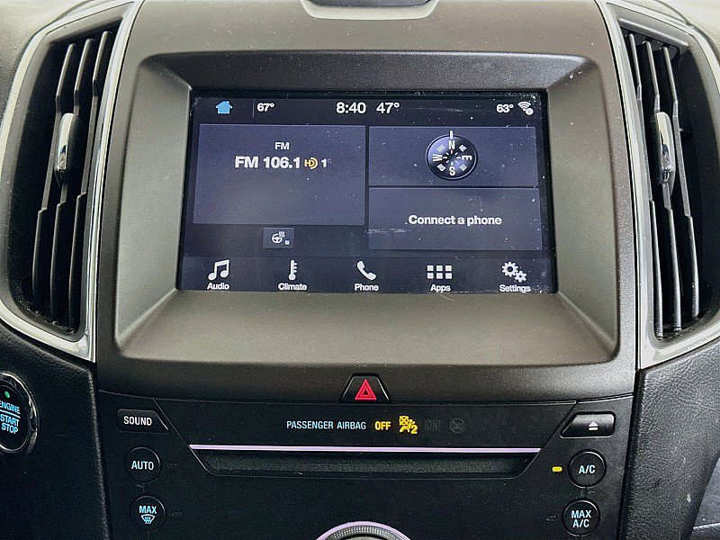 Used 2019 Ford Edge Titanium w/ Cold Weather Package AWD/4WD image 15