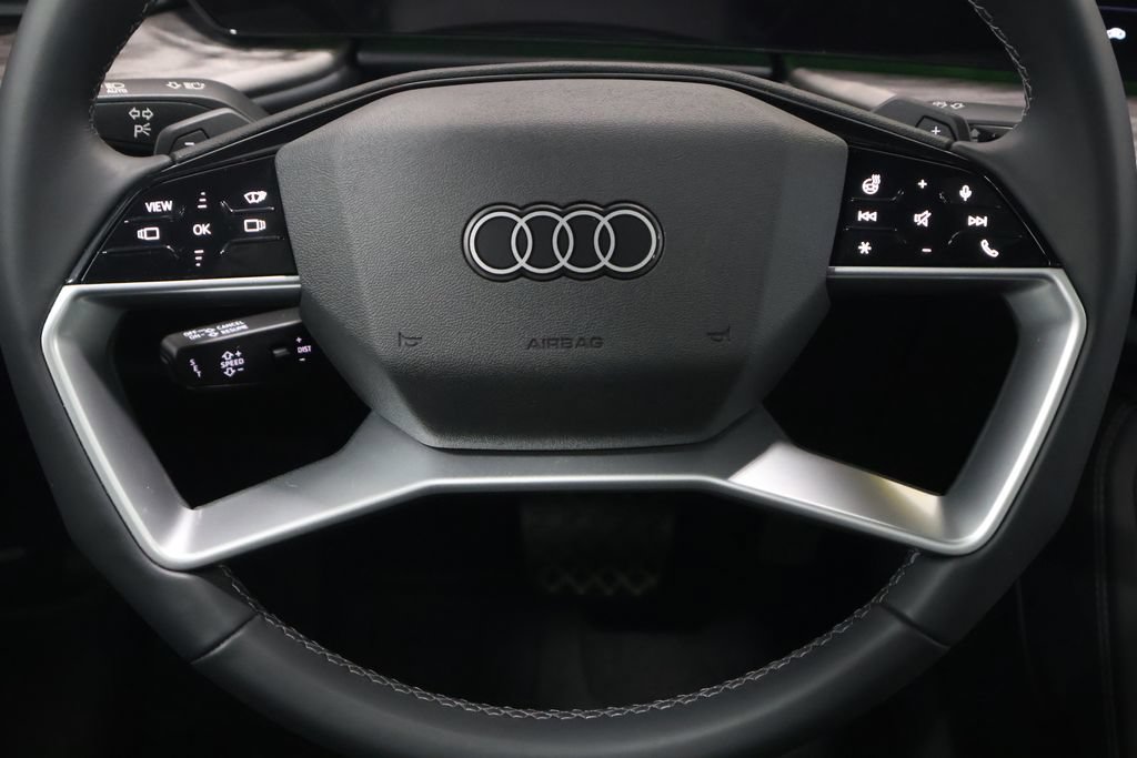 Certified 2025 Audi Q5 Premium Plus w/ Premium Plus AWD/4WD image 17