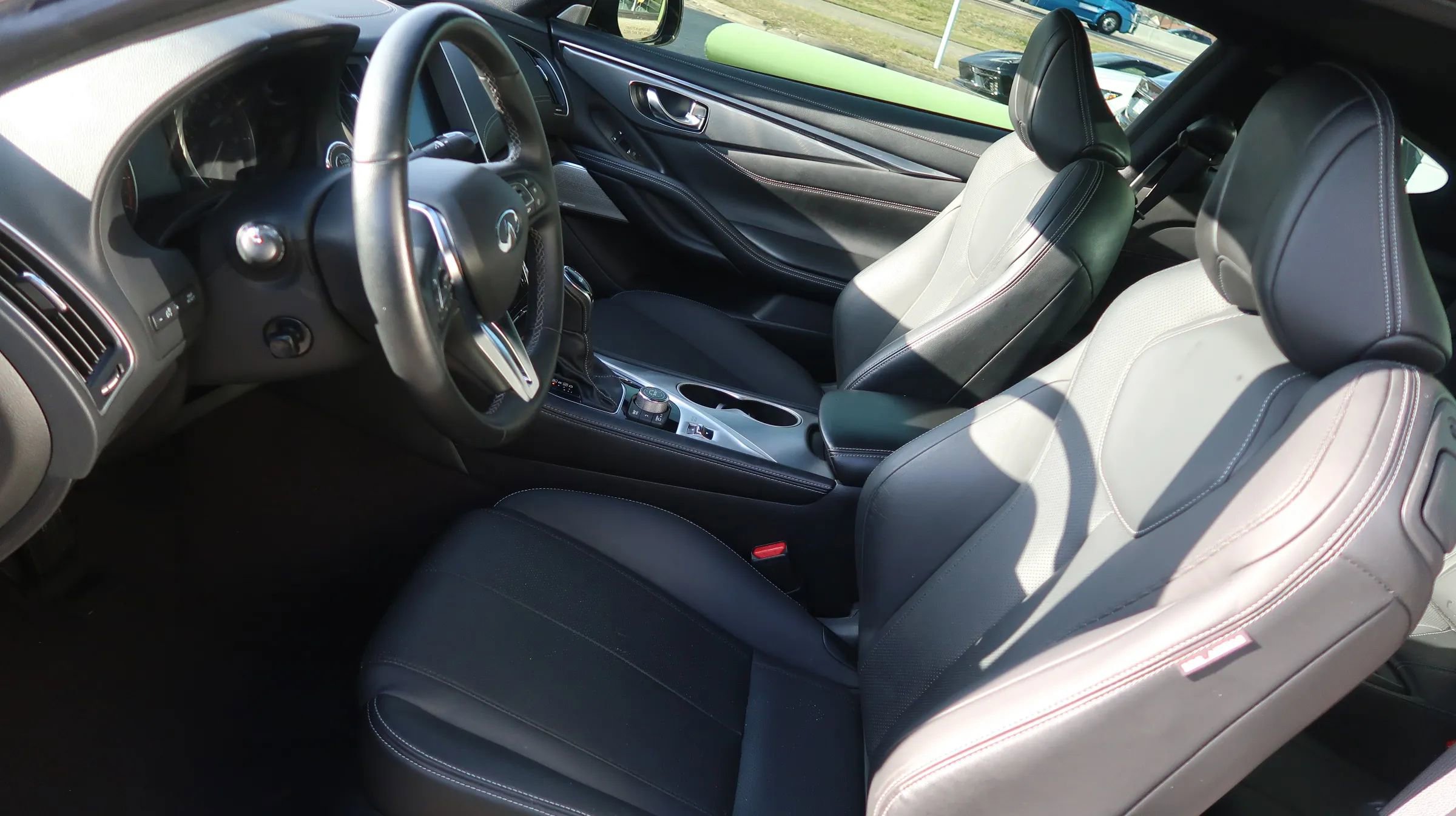 Used 2021 INFINITI Q60 3.0t Luxe w/ Essential Package AWD/4WD image 16