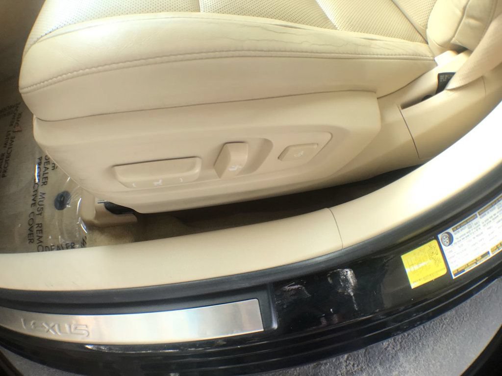 Used 2013 Lexus ES 300h w/ Luxury Pkg FWD image 13
