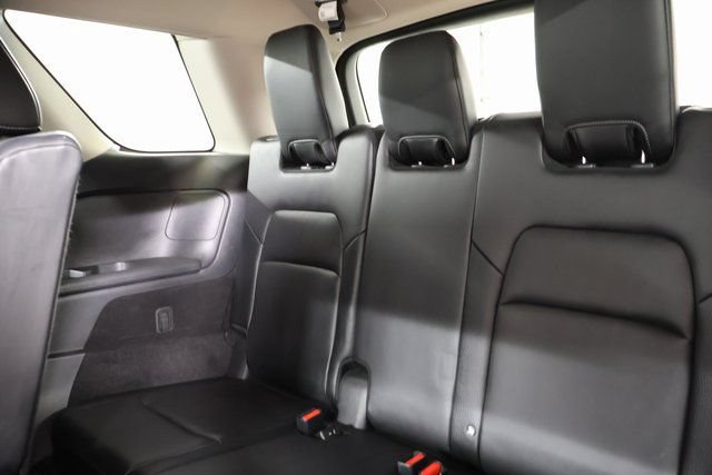 Used 2025 Nissan Pathfinder SL AWD/4WD image 30