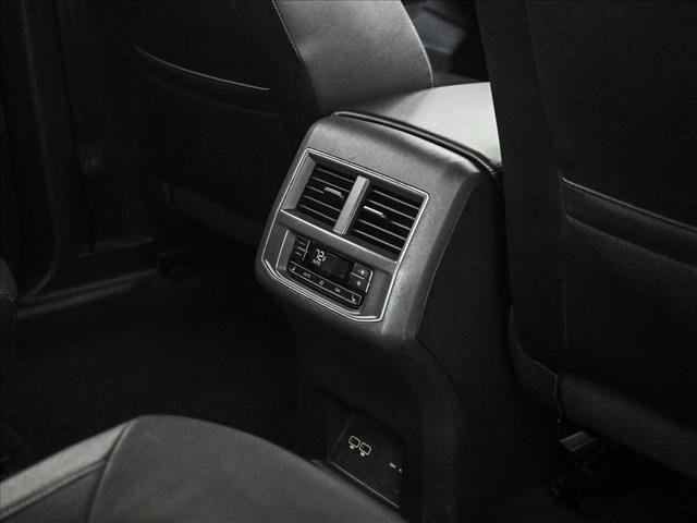 Used 2019 Volkswagen Atlas SEL Premium AWD/4WD image 18