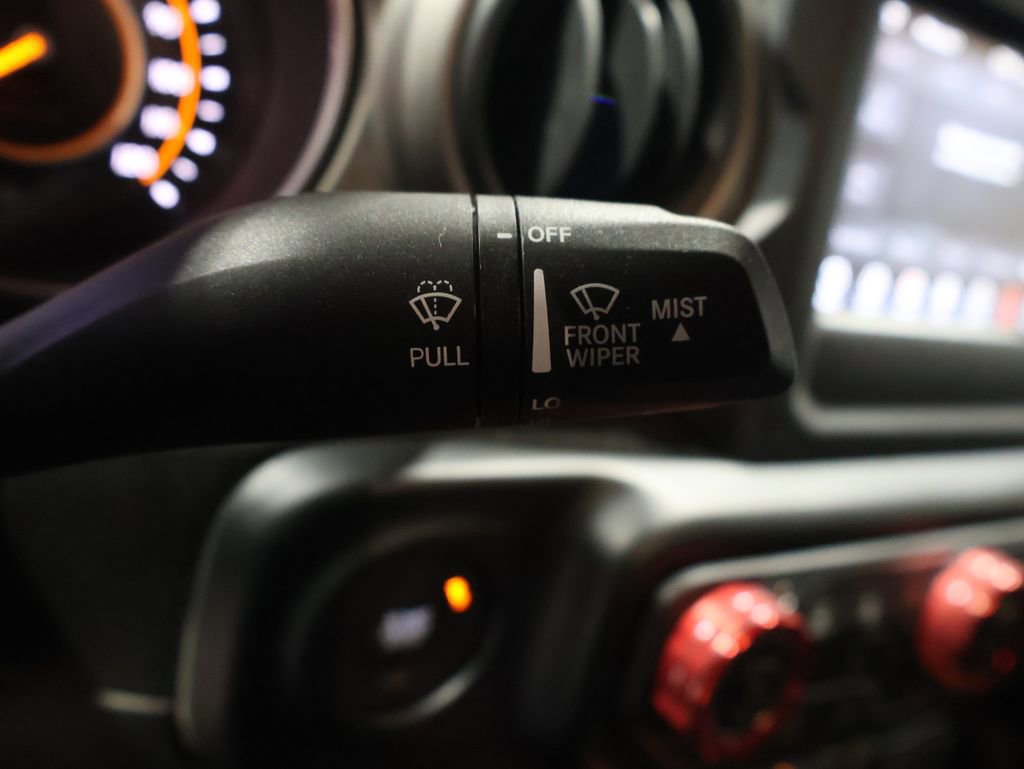 Used 2021 Jeep Gladiator Willys image 35