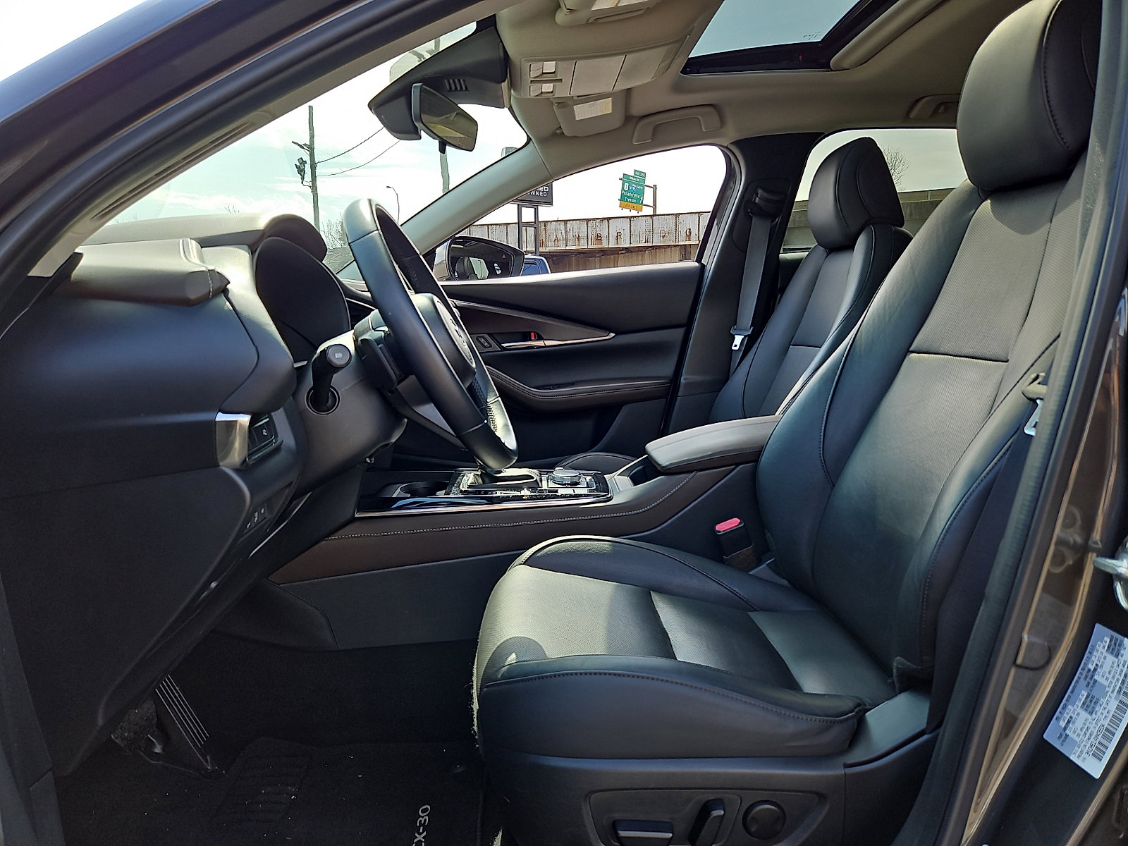 Used 2022 MAZDA CX-30 AWD 2.5 S w/ Premium Package image 13