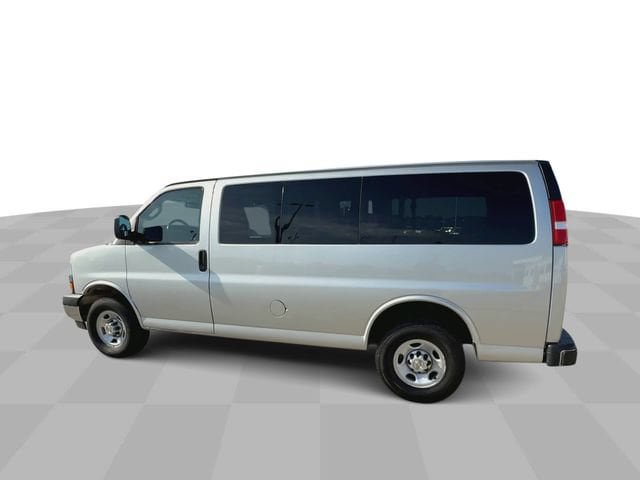 Used 2023 Chevrolet Express 2500 LS w/ Driver Convenience Package RWD image 11