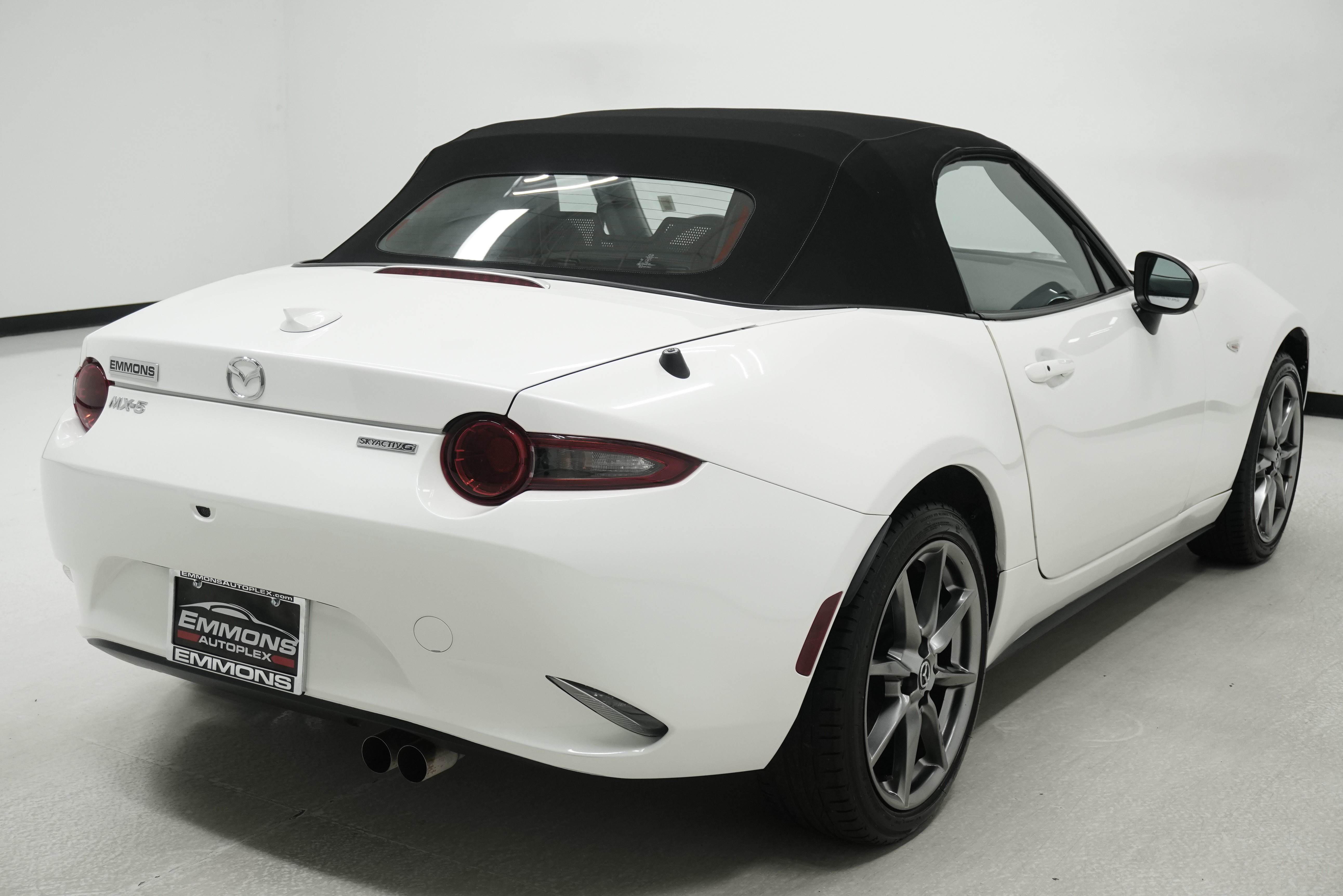 Used 2022 MAZDA MX-5 Miata Grand Touring RWD image 4
